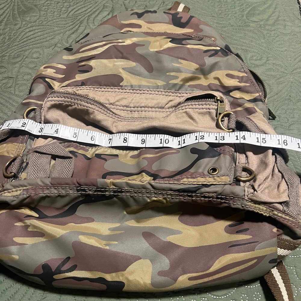 Vintage Gap Camo Backpack! Like New!! Unisex Style